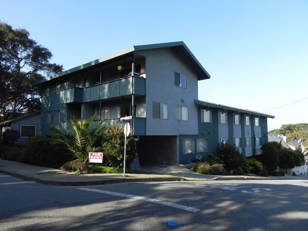 Foto principal - 260 Lighthouse Ave