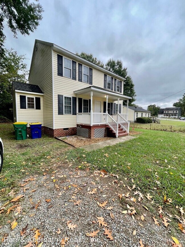 Building Photo - 3 br, 2 bath House - 1703 Tabb Avenue