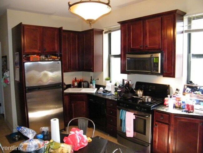Building Photo - 2 br, 1 bath Apartment - 2654 N. Ashland