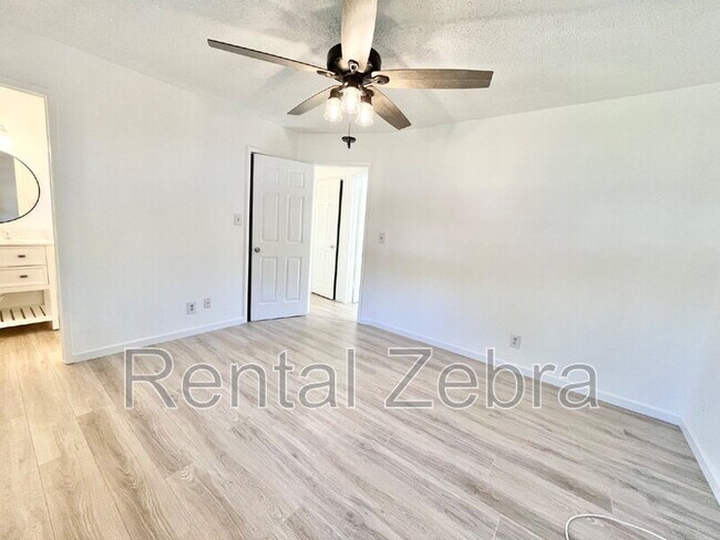 Foto del edificio - 2747 Branco Ave