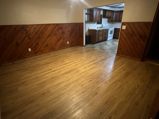 Building Photo - 1206 Farber Ct