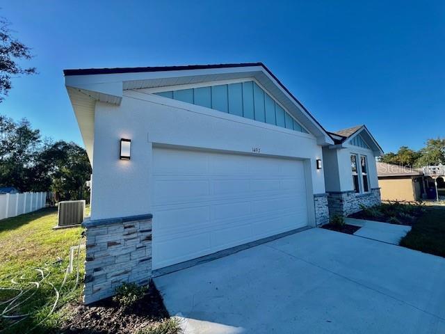 Building Photo - 1497 Laredo Ave