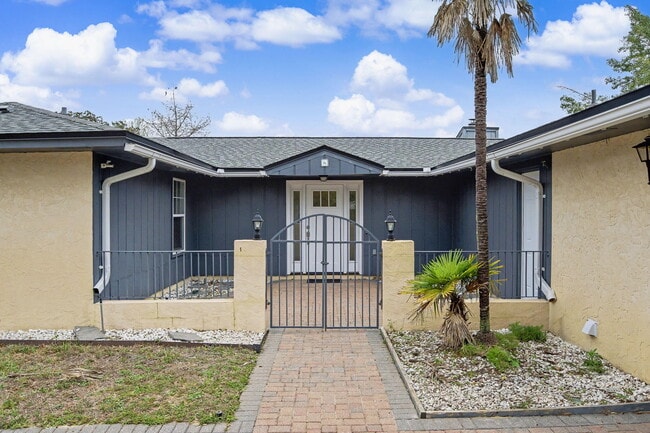 Foto del edificio - 6 Pinehurst Dr