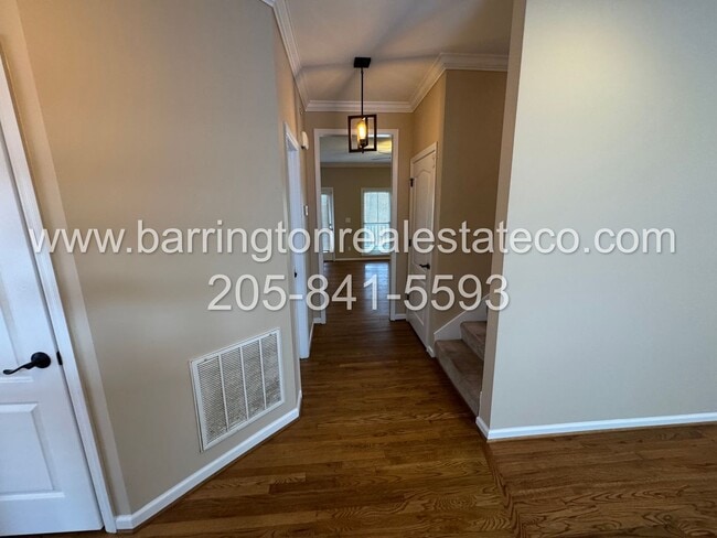 Building Photo - 5017 Knoll View Cir