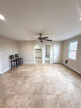 Building Photo - 202 N Wellwood Ave