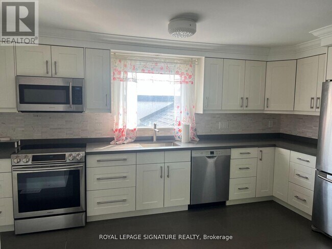 Photo du bâtiment - 158 Church St