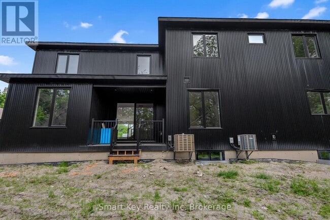 Building Photo - 125 Brae Cres