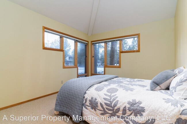 Building Photo - 3 br, 2 bath House - 57873 Cinder Lane
