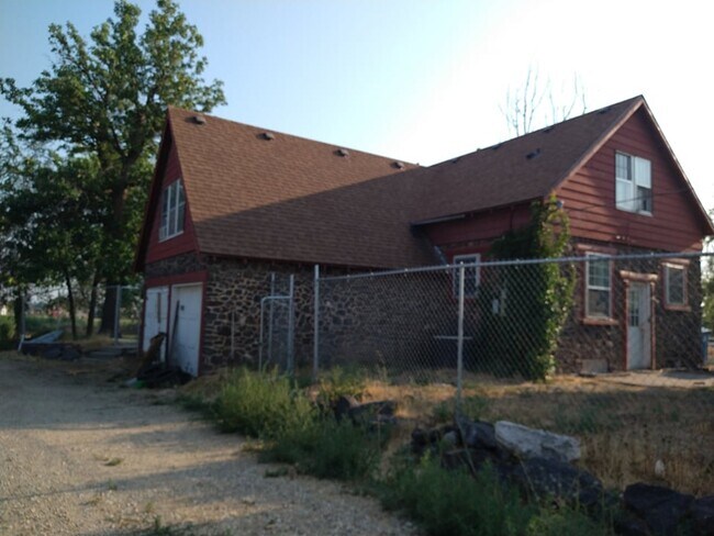 Building Photo - 4406 Airport Rd