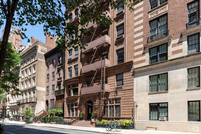 Foto del edificio - 55 E 65th St St
