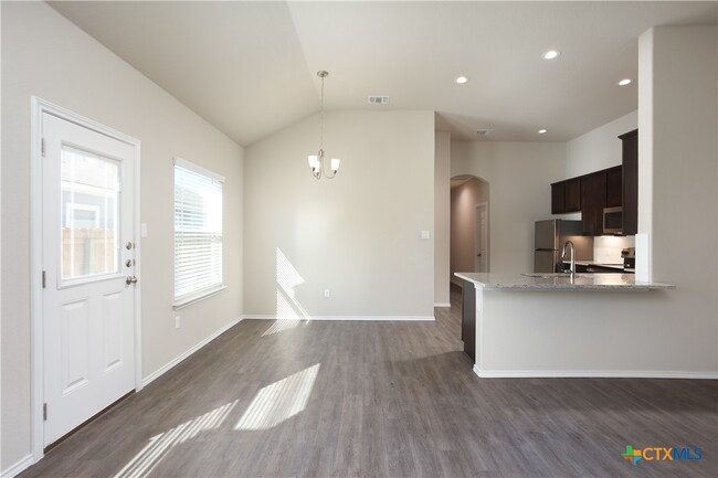 Building Photo - 3428 Scott Cir