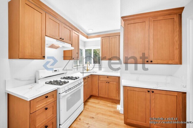 Foto del edificio - 5189 Olivewood Ave
