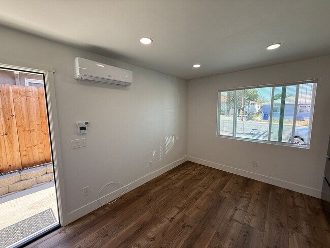 Foto del edificio - 5211 Tipton St