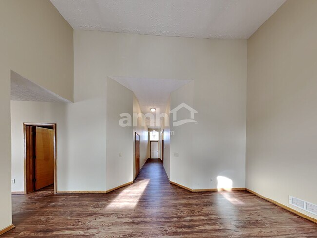 Building Photo - 8845 Amaranth Court