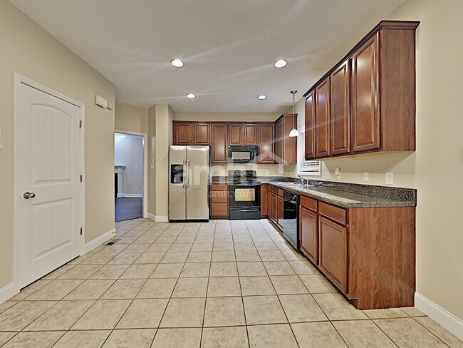 Foto del edificio - 6114 Evening Star Ln