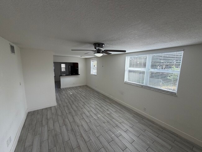 Building Photo - GATELAND VILLAGE