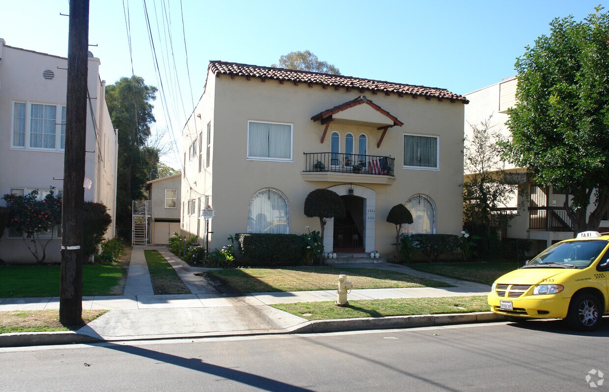 Primary Photo - 620-622 1/2 E Maple St