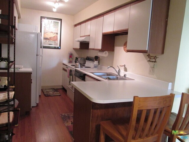 Building Photo - 353 N Hermosa Dr