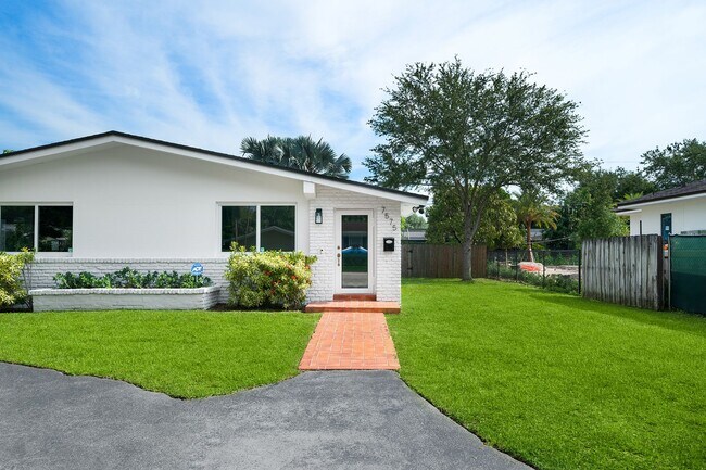 Foto del edificio - 7575 SW 134th St