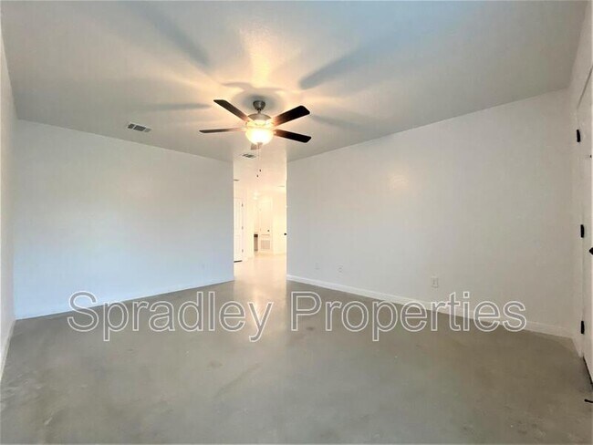Foto del edificio - 9107 Winding Ct