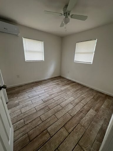 Foto del edificio - 611 Ave S NE
