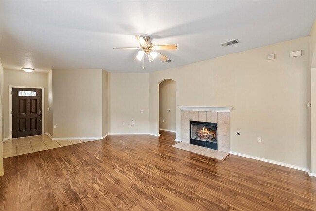 Building Photo - 11101 Liberty Farms Dr