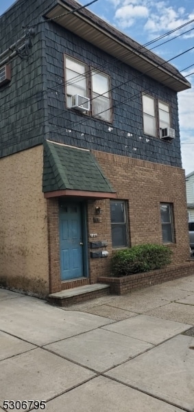 Primary Photo - 611 E Elizabeth Ave