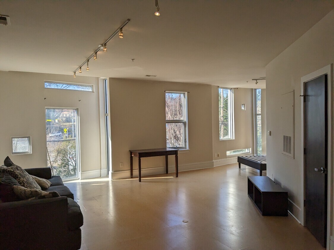 1600 Fulton Ave Unit 204, Charlotte, NC 28205 Condo for Rent in