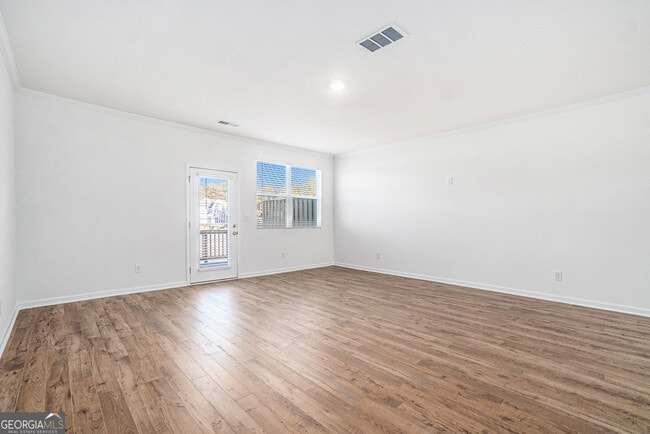 Foto del edificio - 6229 Honeybell Aly