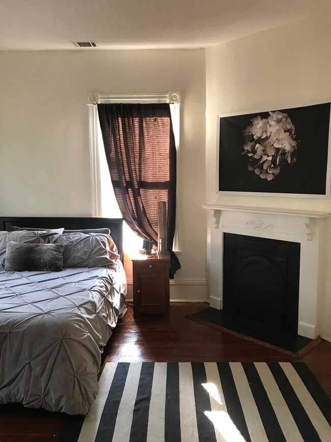 Foto del edificio - 511 W 37th St