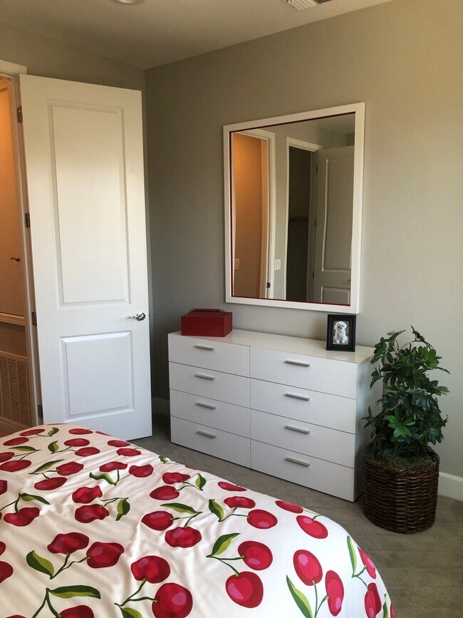 Foto del edificio - 5708 Sterling St