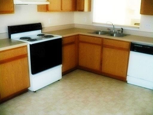 Foto del edificio - Townhome living, near Piney Green Gate