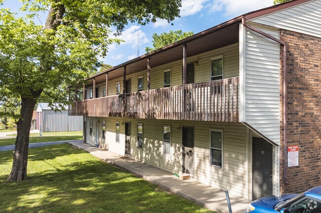 Building Photo - McDaniel Street Apartments