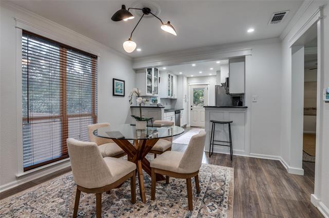 Foto del edificio - 2827 Catherine St