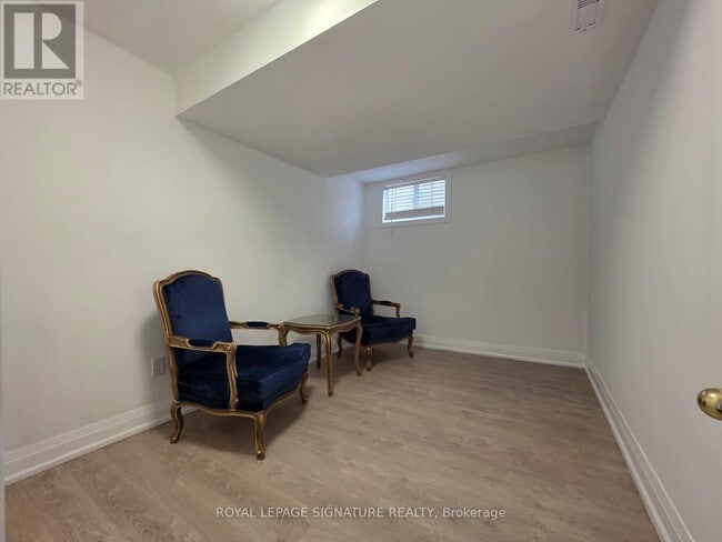 Building Photo - 438 Sydor Ct