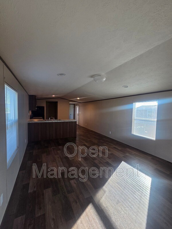 Building Photo - 3300 Voight Blvd