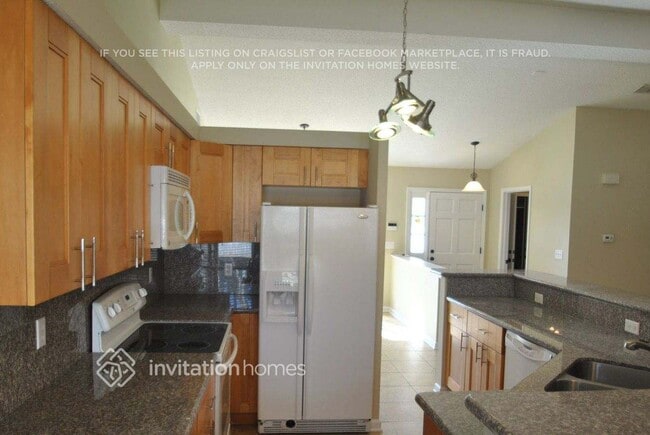 Building Photo - 4757 Goshawk Dr E
