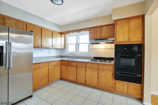 Foto del edificio - 263 Broughton Ave
