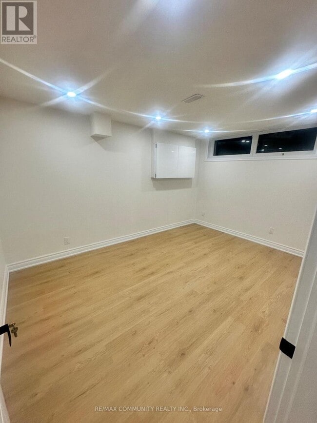 Building Photo - 199 Brimorton Dr