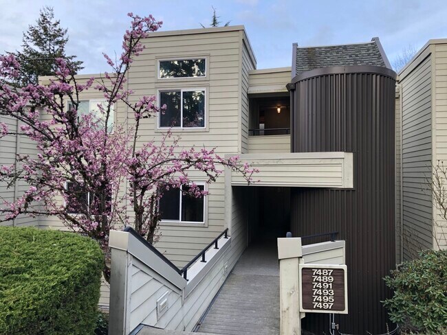 Front of the building - 7495 Old Redmond Rd