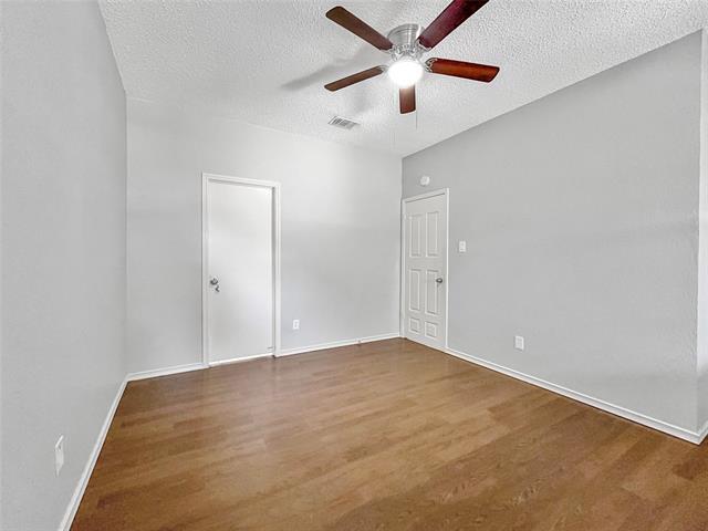 Building Photo - 10324 Woodleaf Dr