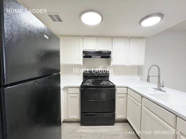 Foto del edificio - 4959 S Park Ave