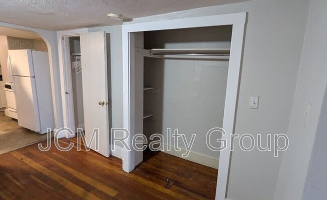 Building Photo - 95 Orange St