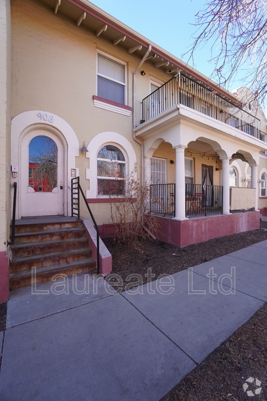 Building Photo - 908 24th St