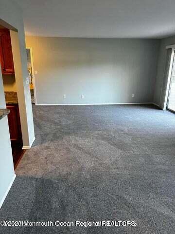 Building Photo - 563 Applewood Ct