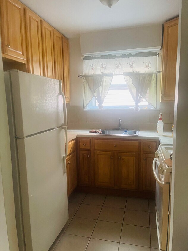 Building Photo - 4444 Carpenter Ave