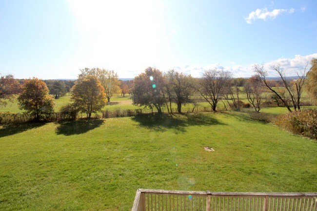 Foto del edificio - 222 Golf Course Rd