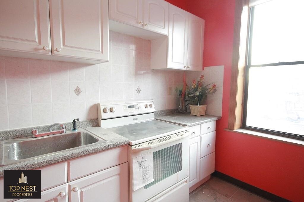 Primary Photo - 1091 Rutland Rd