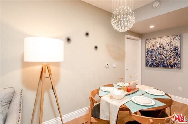 Foto del edificio - 2939 Leeward Ave