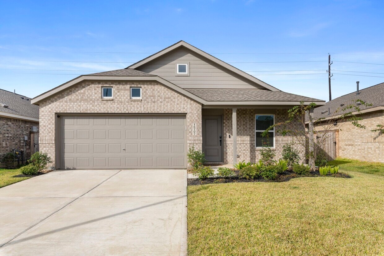 Foto principal - 16707 Rolling Pasture Ln